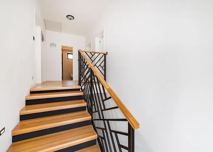 فيلة House Vito زادار