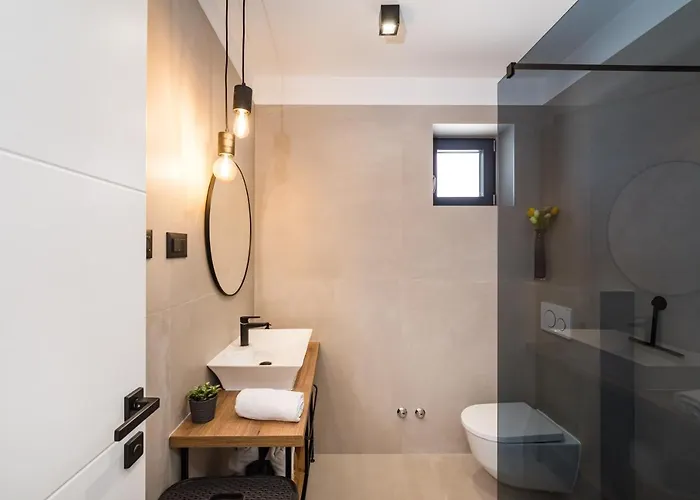 Vila House Vito *