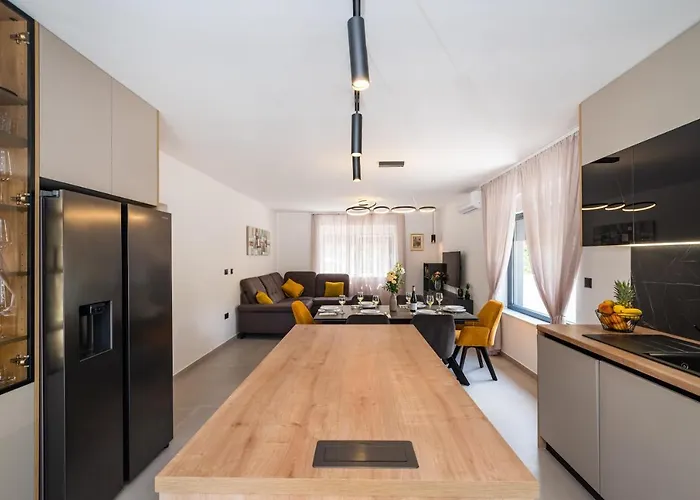Vila House Vito